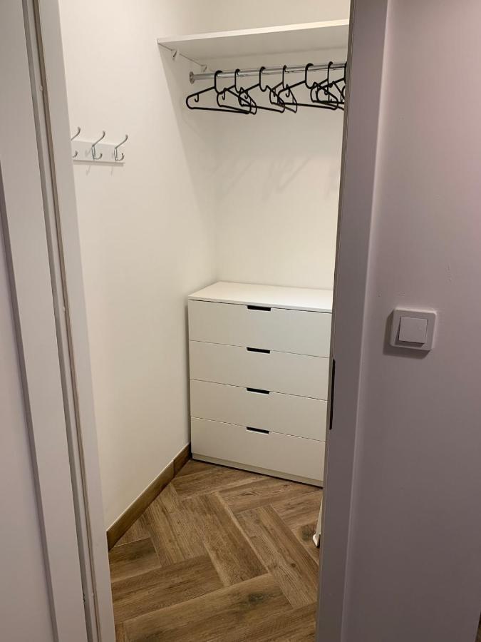 Close Wola Studio Varsovie Extérieur photo